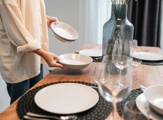 Jak piękno i jakość produktów z porcelany wpływa na estetykę domowej jadalni?
