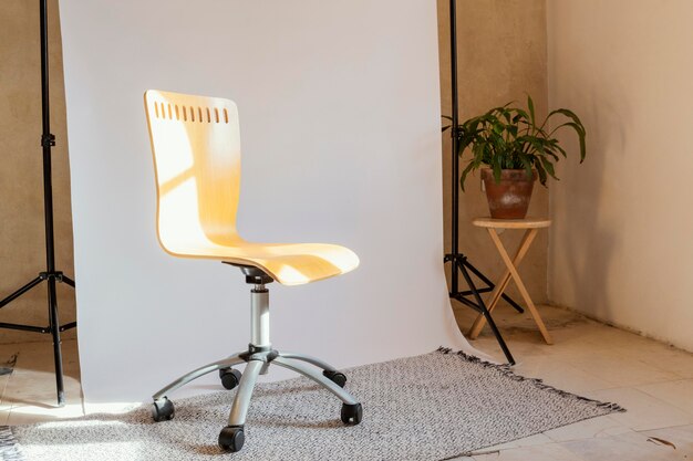 Ergonomia i estetyka: Jak wybrać idealne krzesło do biura?